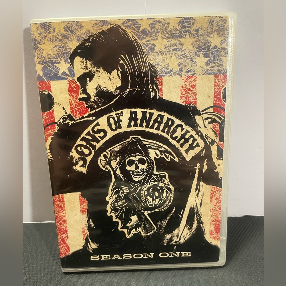 Sons of Anarchy: Complete First Season 1 (DVD, 2009, 4-Disc Set)